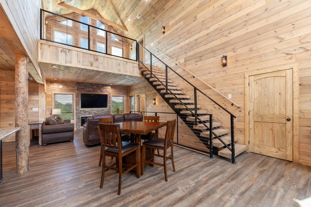 Thunder Mountain Lodge Cabin Sevierville Exterior photo