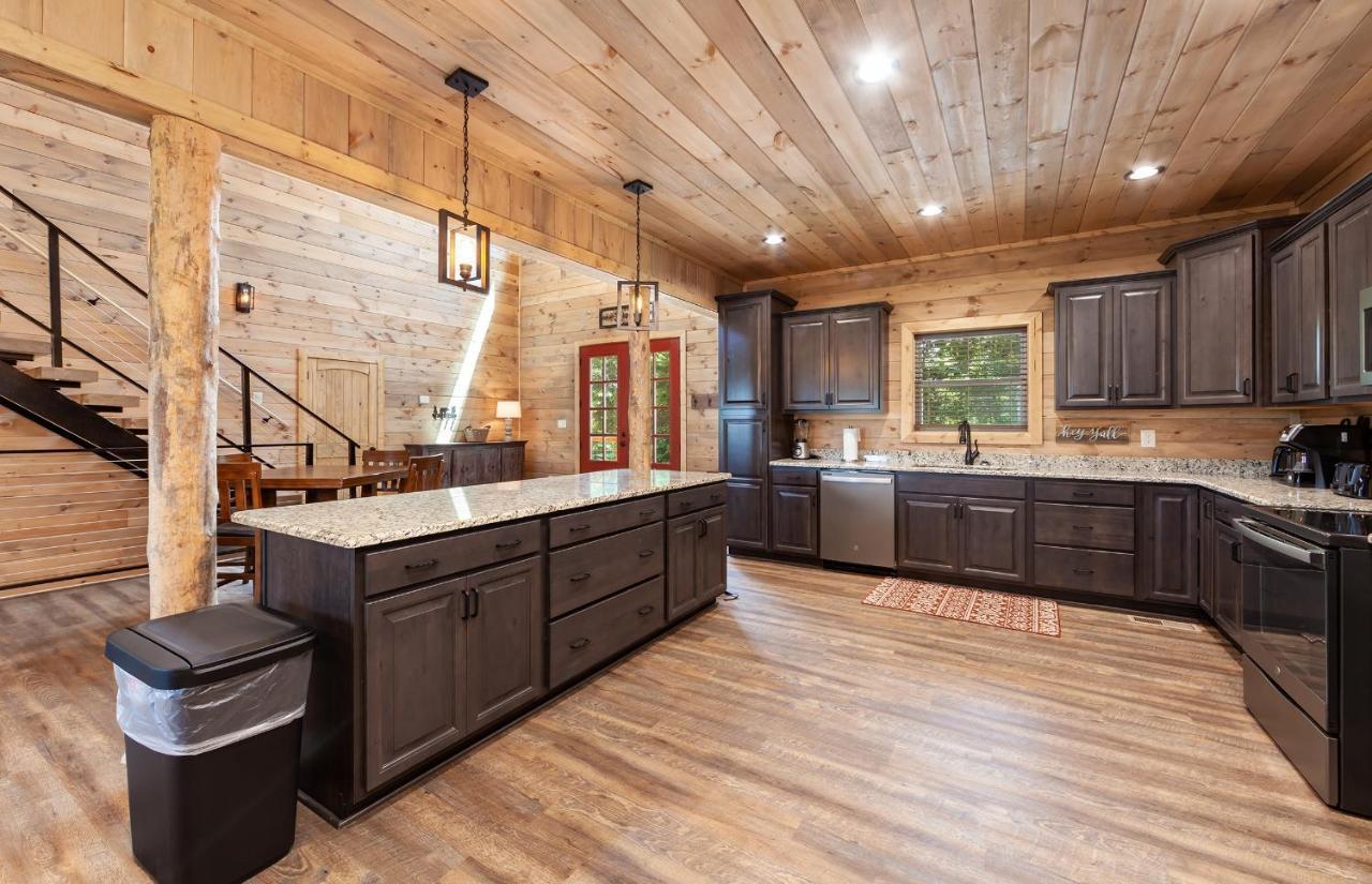 Thunder Mountain Lodge Cabin Sevierville Exterior photo