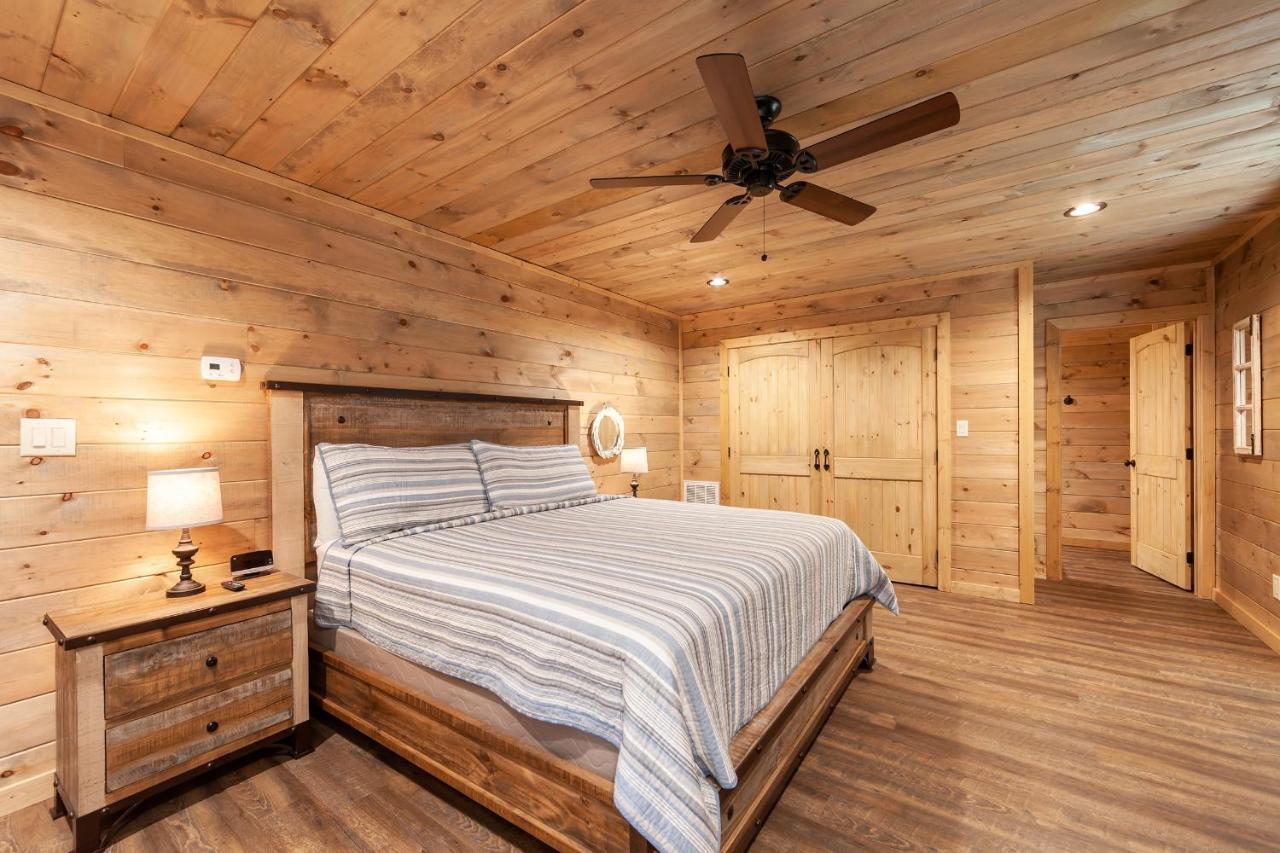 Thunder Mountain Lodge Cabin Sevierville Exterior photo