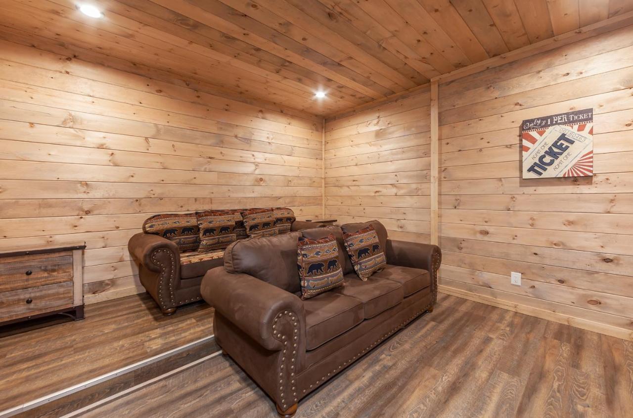 Thunder Mountain Lodge Cabin Sevierville Exterior photo