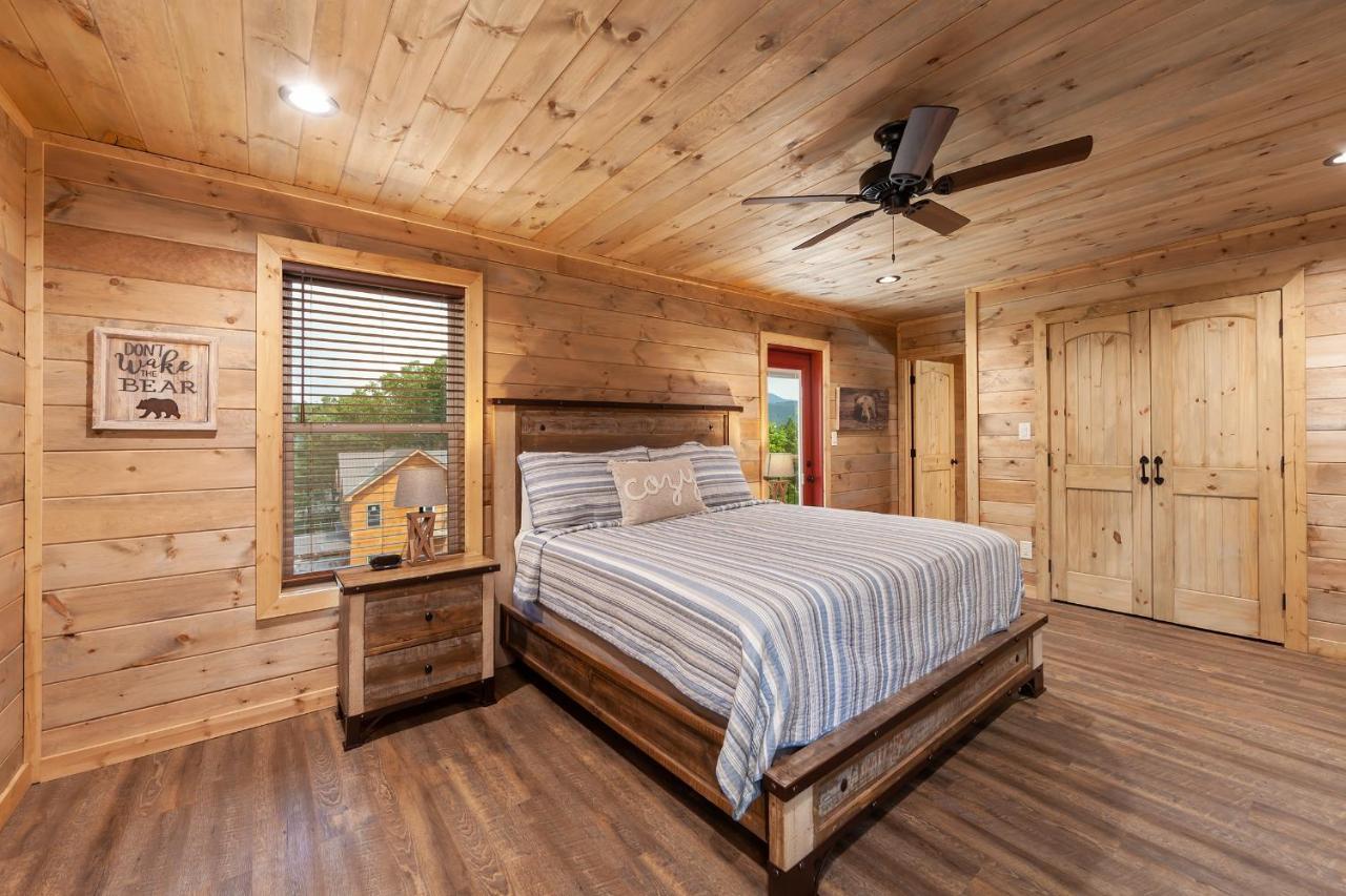 Thunder Mountain Lodge Cabin Sevierville Exterior photo