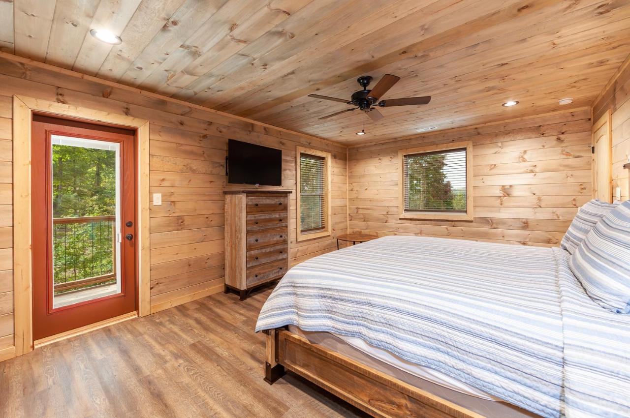 Thunder Mountain Lodge Cabin Sevierville Exterior photo